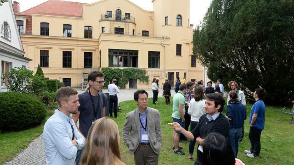 Since 2014, five research institutes in Potsdam have been inviting young people from all over the world to participate in an annual summer school.